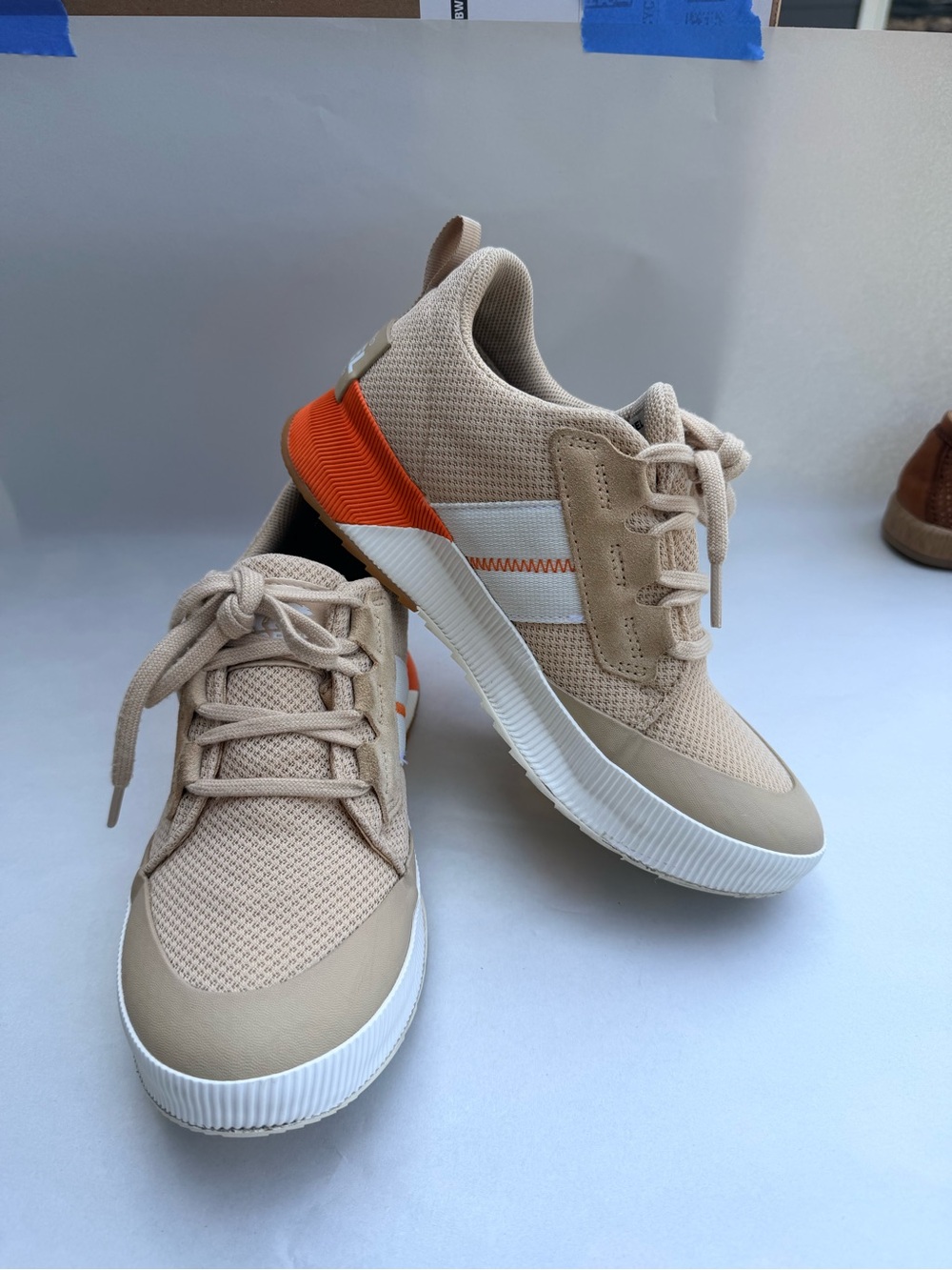 Sorel Women's Out N About III Low Sneakers Womens 6.5 Shoe Tan Orange Waterproof